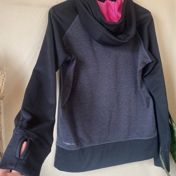 Nike Hoodie excellent condition - Picture 3 of 3